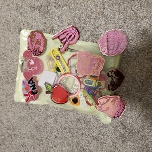 Crafting-Healthcare/Learning badges & large bag of clips/pins/magnets/Keychains